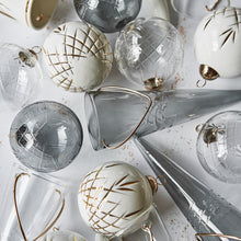 Crispy Glass Cone Dark // Smoked - 1 pcs