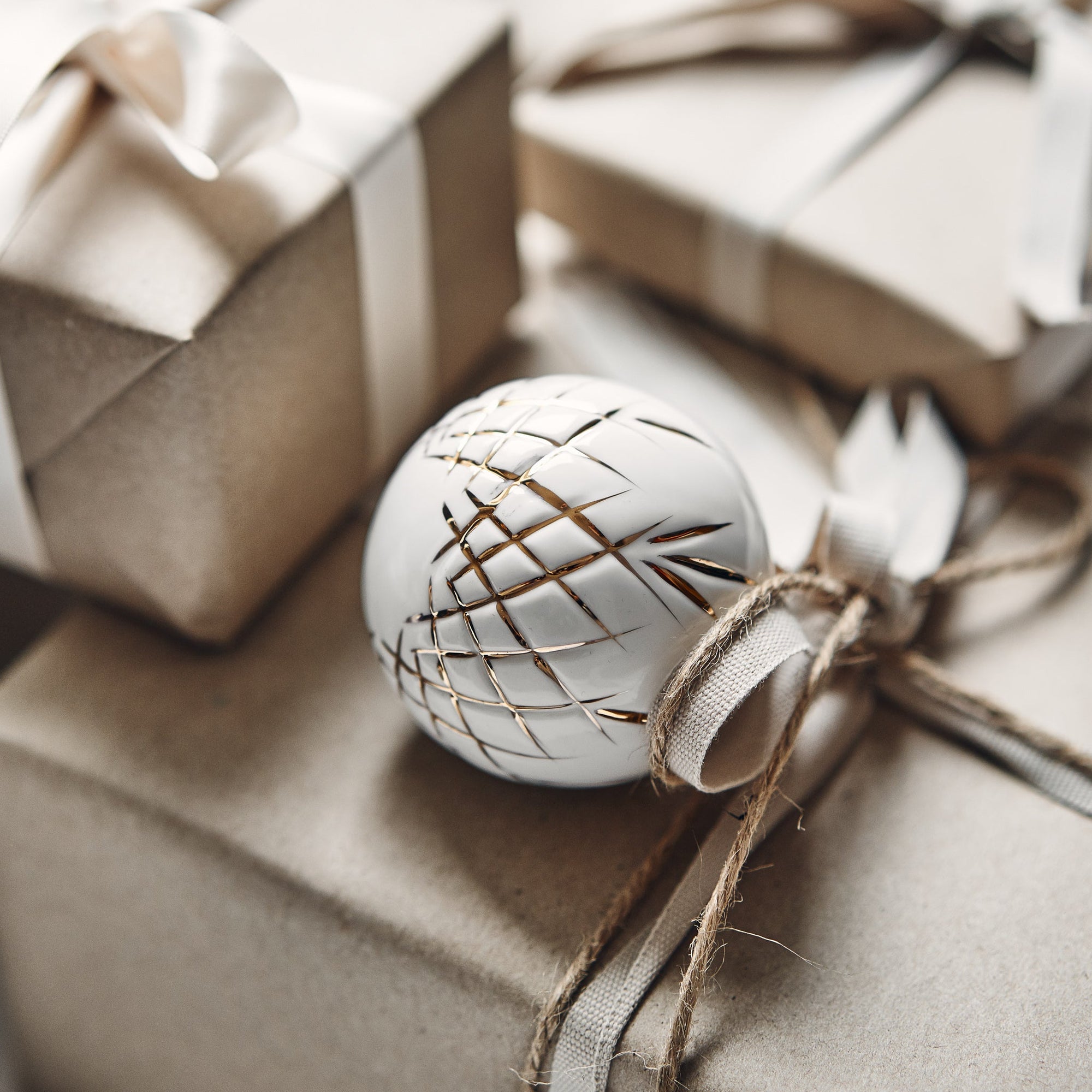 Crispy Porcelain Ball