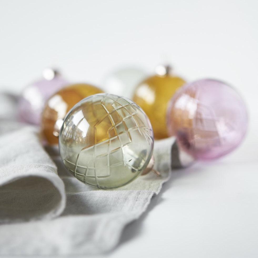 Crispy Glass Ball Emerald // Green - 1 pcs